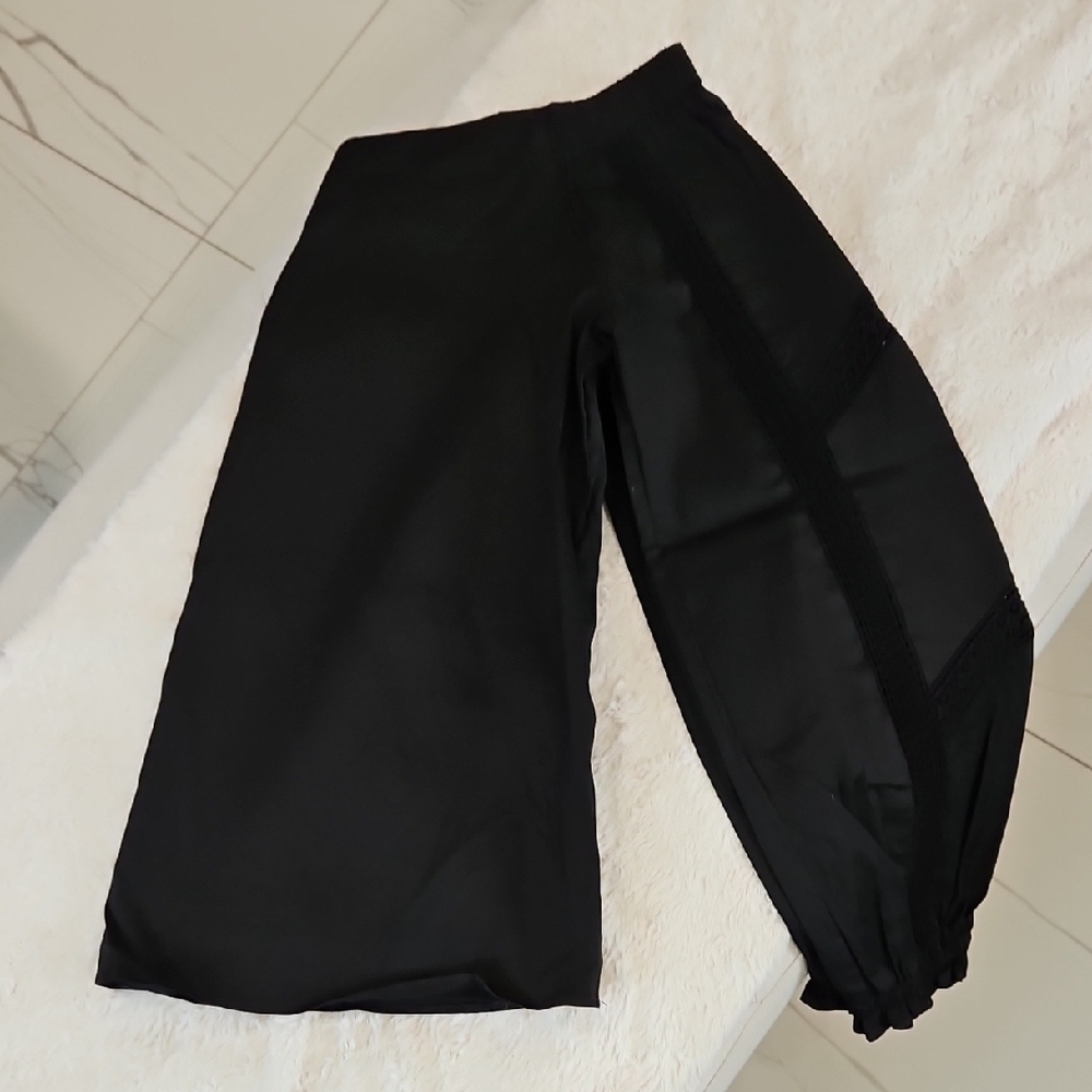 Black Top White House Black Market XS